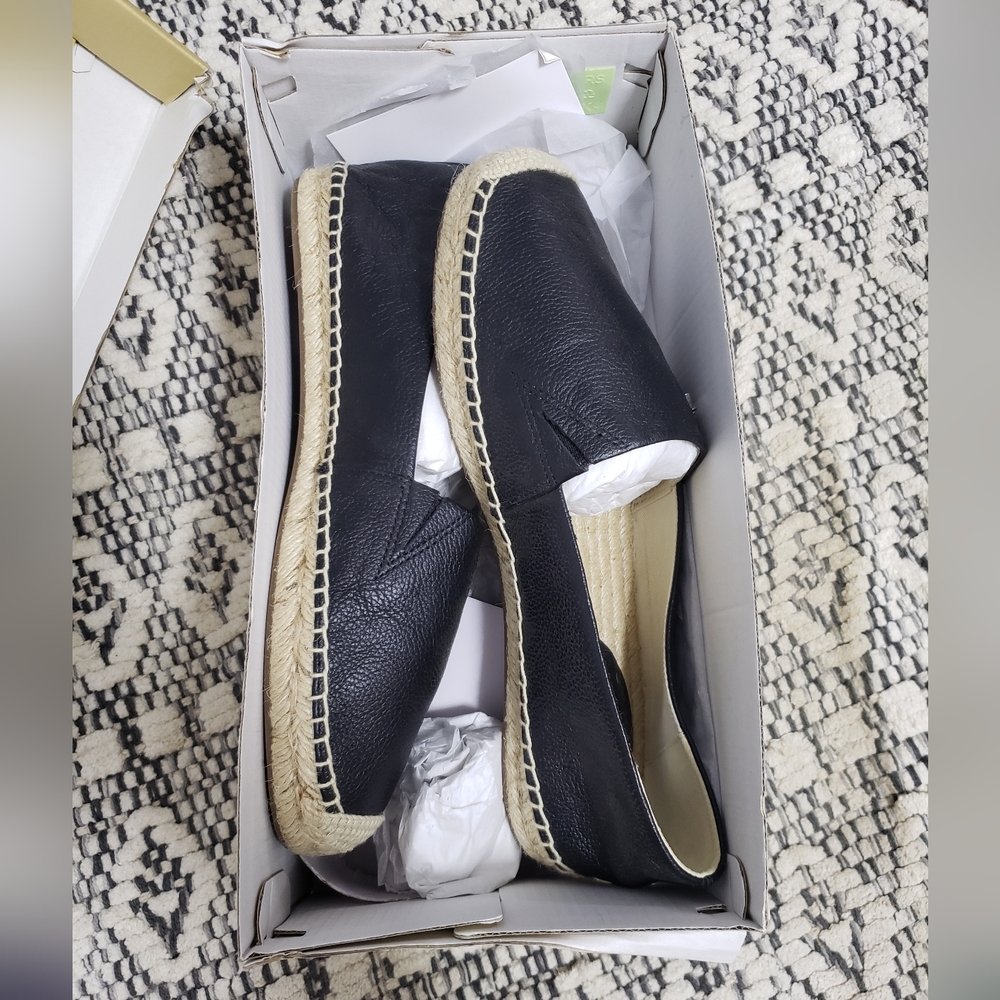 MICHAEL KORS Black Leather Kendrick Slip On Espadrilles Flats - Picture 11 of 12
